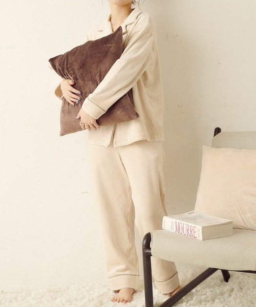 TERRITOIRE（テリトワール）の「LADIES "しあわせ"ベロアパジャマ　上下セット（ルームウェア/パジャマ・レディース・ネイビー/ブラウン/グレー/ピンク/アイボリー・MEDIUM/LARGE）」の11枚目の写真