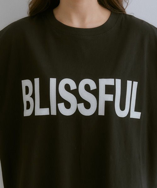 vis-`a-vis(ビサビ)の「【WEB限定】ゆったりサイズが今の気分。ビックサイズプリントロゴロングTシャツ(Tシャツ/カットソー・レディース・ホワイト/ブラック/ホワイト系その他・FREE)」の9枚目の写真