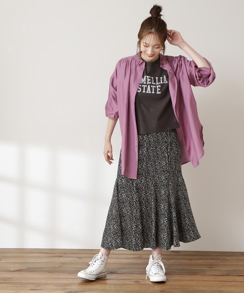 N.（N. Natural Beauty Basic）（エヌエヌナチュラルビューティーベーシック）の「◆フロントタブチュニックシャツ（シャツ/ブラウス・レディース・オフホワイト/グレー/パープル・MEDIUM）」の4枚目の写真