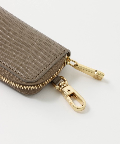 VIOLAd'ORO（ヴィオラドーロ）の「【VIOLAd’ ORO / ヴィオラドーロ 】リザード調・牛革キーケース　V1383（キーケース/キーアクセサリー・レディース・アイボリー/ブラック/ブルーグレー/アッシュブラウン/グリーン/フレッシュイエロー/ラベンダー/オレンジ/グレイッシュベージュ/ライトグリーン/ダークグレー・FREE）」の22枚目の写真