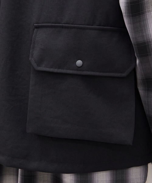 PUBLIC TOKYO（パブリックトウキョウ）の「ポリカルゼベスト（ベスト・メンズ・ブラック/ベージュ・1/2）」の20枚目の写真