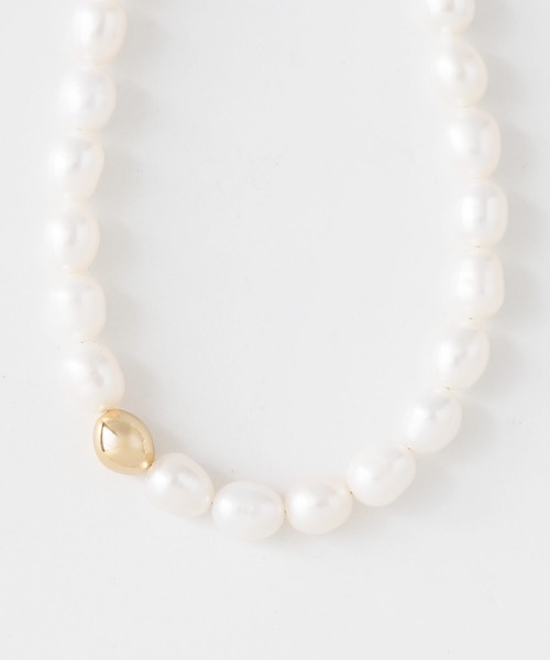 JUICY ROCK（ジューシーロック）の「K14gold-filled 淡水パール＆ビーンズブレスレット（ブレスレット・レディース・ゴールド・ONE SIZE）」の5枚目の写真