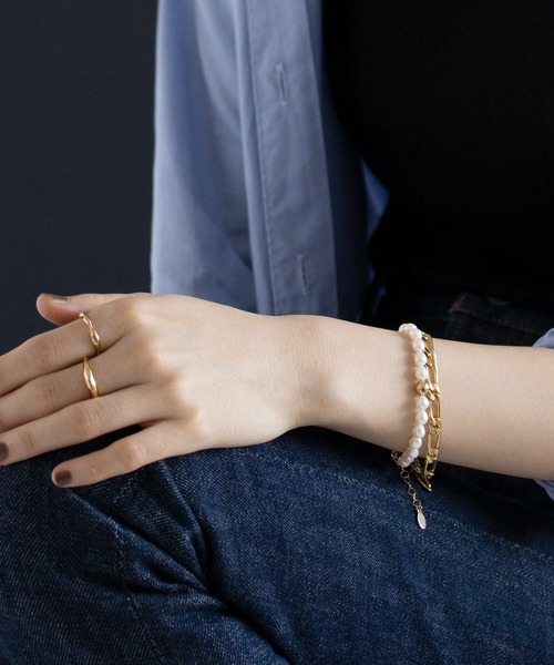 JUICY ROCK（ジューシーロック）の「K14gold-filled 淡水パール＆ビーンズブレスレット（ブレスレット・レディース・ゴールド・ONE SIZE）」の3枚目の写真