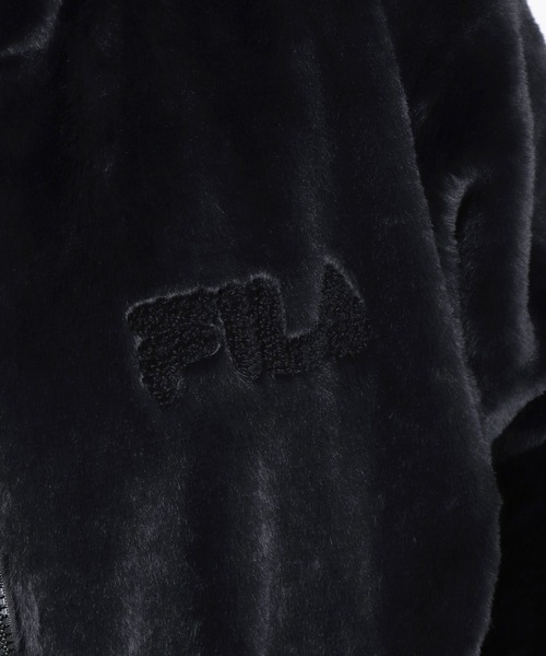 FILA(フィラ)の「FILA エコファー ジップアップ スタンドジャケット(ブルゾン・レディース・オフホワイト/パープル/ブラック/ネイビー/ホワイト/ピンク/ブラック系その他・L/LL/M)」の20枚目の写真