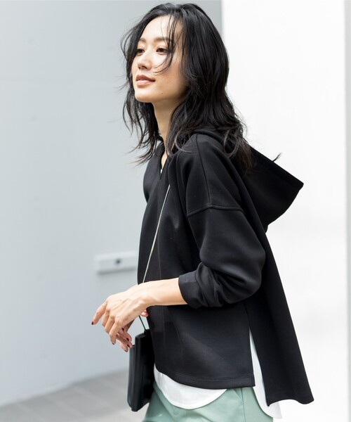 THE SHOP TK （ザ ショップ ティーケー ）の「◆【近藤千尋さん着用】bouo ダンボール素材パーカ（パーカー・レディース・ブラック/パープル/オフホワイト/ライトベージュ/ホワイト系9・11/12/13/14）」の13枚目の写真