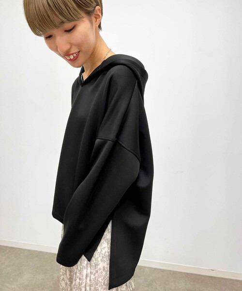 THE SHOP TK （ザ ショップ ティーケー ）の「◆【近藤千尋さん着用】bouo ダンボール素材パーカ（パーカー・レディース・ブラック/パープル/オフホワイト/ライトベージュ/ホワイト系9・11/12/13/14）」の17枚目の写真