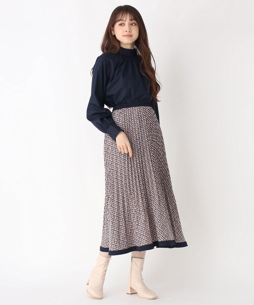 ITS'DEMO（イッツデモ）の「◆スクエアヒールストレッチブーツ（ブーツ・レディース・ブラック/アイボリー/ブラウン系・40/38/36）」の9枚目の写真