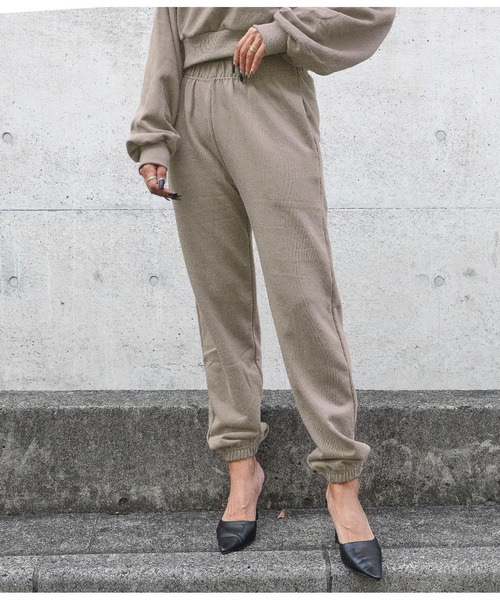 ANAP（アナップ）の「【オンライン限定アイテム】裏毛ジョガーパンツ（スウェットパンツ・レディース・ブラック/ブラウン/カーキ/オレンジ/グレイッシュベージュ・FREE）」の4枚目の写真
