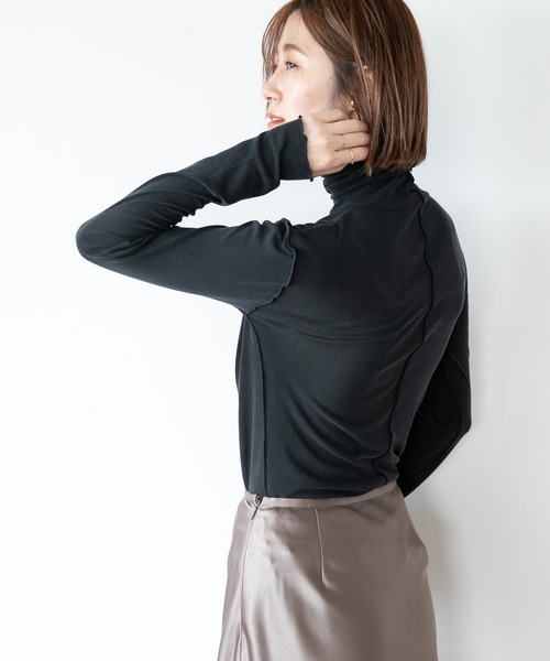 A part by(アパートバイ)の「RyPoメロータートル 257088(Tシャツ/カットソー・レディース・アイボリー/ブラック/グレー系その他2/ライトベージュ/ライトブルー/オフホワイト/マスタード/ホワイト系その他6・FREE)」の10枚目の写真