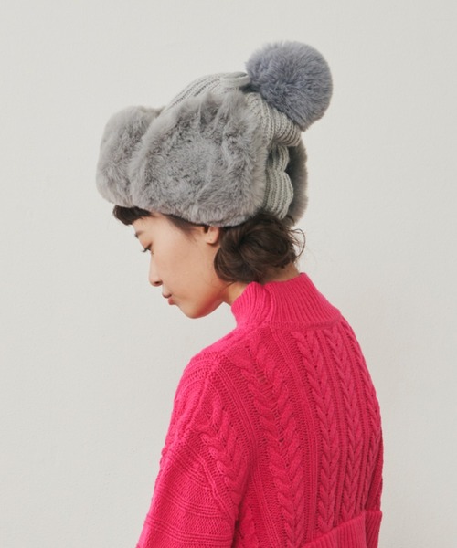 MERLOT（メルロー）の「ぽんぽんニットフライトキャップ（キャップ・レディース・ブラック/グレー/ナチュラル・FREE）」の12枚目の写真