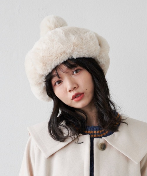 MERLOT（メルロー）の「ぽんぽんニットフライトキャップ（キャップ・レディース・ブラック/グレー/ナチュラル・FREE）」の5枚目の写真