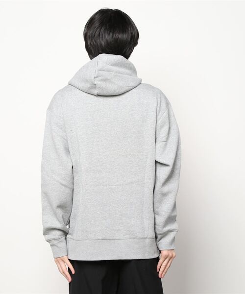 NIKE SB（ナイキエスビー）の「NIKE SB/ナイキエスビー フリース スケートボードパーカー DJ3677-063（パーカー・メンズ・グレー・M/L/XL）」の3枚目の写真