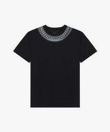 GIVENCHY（ジバンシイ）の「タグエフェクト エンボス加工チェーンネック スリムTシャツ（Tシャツ/カットソー・メンズ）」