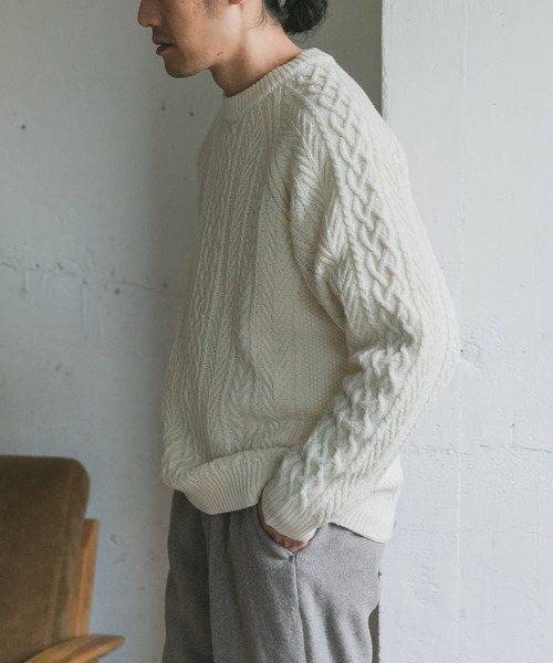 URBAN RESEARCH DOORS（アーバンリサーチドアーズ）の「アラン編みクルーネックニット（ニット/セーター・メンズ・チャコールグレー/オフホワイト/ナチュラル/ブルー系その他・40/38）」の11枚目の写真