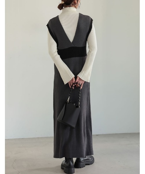 Re:EDIT（リエディ）の「[低身長サイズ有]バルキーニットビスチェライクVネックワンピース（ワンピース・レディース・ブラック/ブラウン/グレー系その他/ブラック系その他・MEDIUM/LARGE/SHORT）」の10枚目の写真