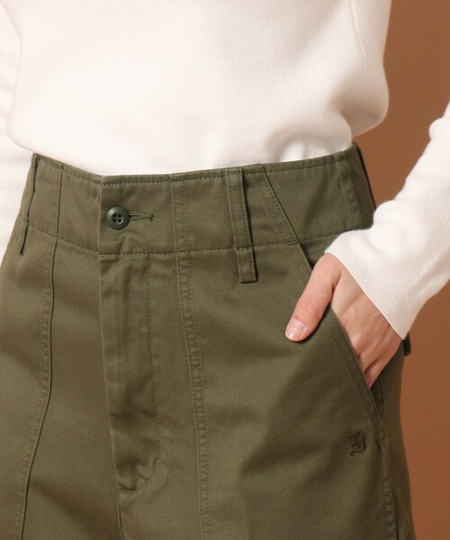 DRESSTERIOR（ドレステリア）の「◆【VERY7月号掲載】ベイカーパンツ（その他パンツ・レディース・カーキ/ライトベージュ・40/38/36/34）」の8枚目の写真