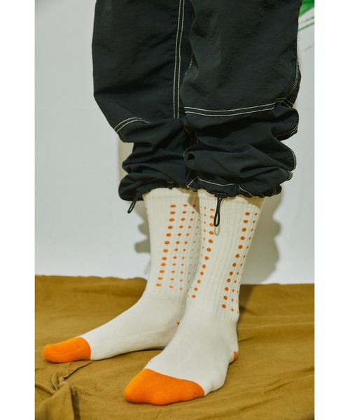 AlexanderLeeChang(アレキサンダーリーチャン)の「AlexanderLeeChang/アレキサンダーリーチャン ELECT SOCKS 靴下 ロゴ リブソックス(ソックス/靴下・メンズ・ホワイト/ブラック/レモンイエロー・ONE SIZE)」の9枚目の写真