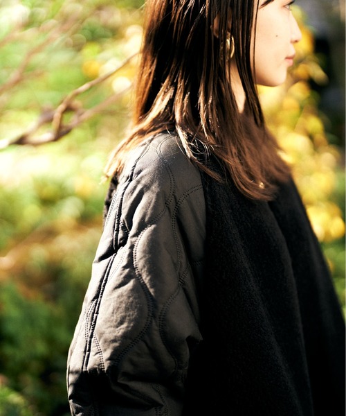 HERENCIA(ヘレンチア)の「ボア × キルティング ドッキング ノーカラー コート(ノーカラーコート・レディース・ブラック/ベージュ系その他/オフホワイト/モカ・MEDIUM)」の7枚目の写真