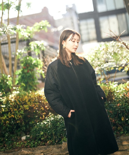 HERENCIA(ヘレンチア)の「ボア × キルティング ドッキング ノーカラー コート(ノーカラーコート・レディース・ブラック/ベージュ系その他/オフホワイト/モカ・MEDIUM)」の9枚目の写真