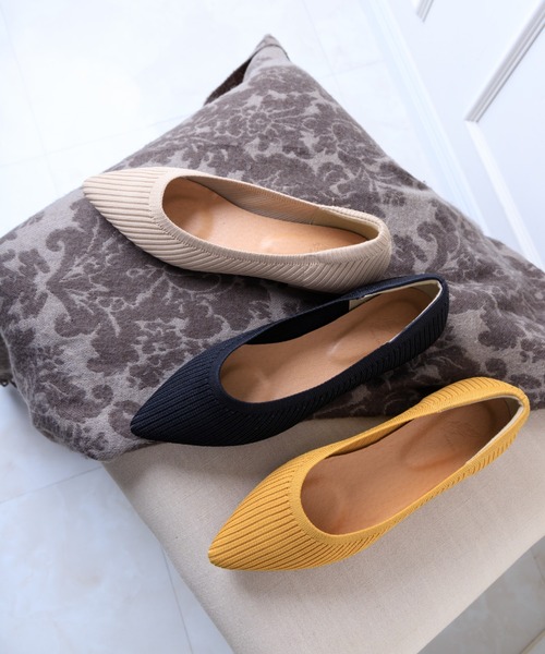 Noubel Voug Relax(ヌーベルヴォーグリラックス)の「ポインテッドトゥ ローヒール ニット パンプス(パンプス・レディース・ブラック/ベージュ/アイボリー/マスタード・S/M/L/LL)」の19枚目の写真