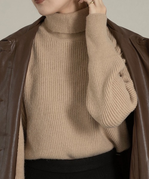 Amiur（エミレ）の「high neck rib knit（ニット/セーター・レディース・グリーン/ベージュ/アイボリー・FREE）」の7枚目の写真