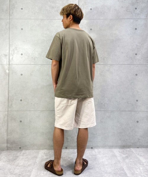 HANES(ヘインズ)の「HANES/ヘインズ ビッグシルエット ポケットTシャツ SST/Tシャツ HM1-V102(Tシャツ/カットソー・メンズ・ベージュ/ブラック・L/XL/M)」の13枚目の写真
