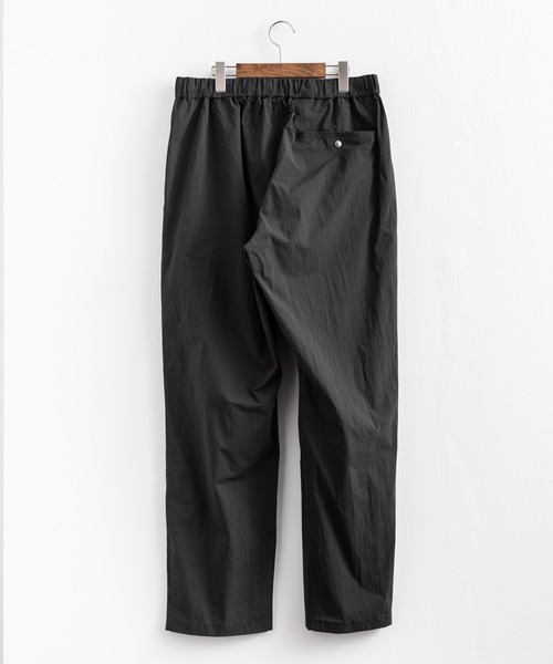 LiSS(リス)の「ナイロンストレッチ ルーズシルエット イージーパンツ(その他パンツ・メンズ・ブラック/カーキ/チャコール・M/L)」の14枚目の写真