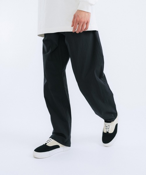 LiSS(リス)の「ナイロンストレッチ ルーズシルエット イージーパンツ(その他パンツ・メンズ・ブラック/カーキ/チャコール・M/L)」の9枚目の写真