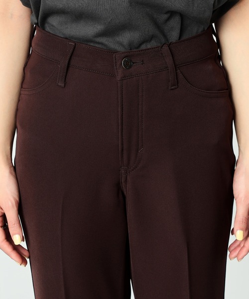 SOMETHING(サムシング)の「SOMETHING/サムシング センタープレスハイウエストフレアトラウザーパンツ【ウォッシャブル】(その他パンツ・レディース・ブラック/ブラウン/ピンク/ブルーグリーン/アイボリー/イエロー/ブラウン系その他/ピンク系その他/グリーン/レッド/ベージュ系その他・SMALL/MEDIUM/X-SMALL)」の17枚目の写真