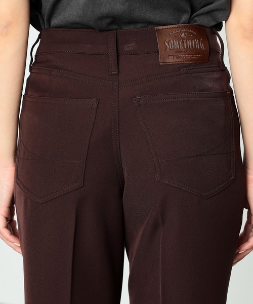 SOMETHING(サムシング)の「SOMETHING/サムシング センタープレスハイウエストフレアトラウザーパンツ【ウォッシャブル】(その他パンツ・レディース・ブラック/ブラウン/ピンク/ブルーグリーン/アイボリー/イエロー/ブラウン系その他/ピンク系その他/グリーン/レッド/ベージュ系その他・SMALL/MEDIUM/X-SMALL)」の18枚目の写真