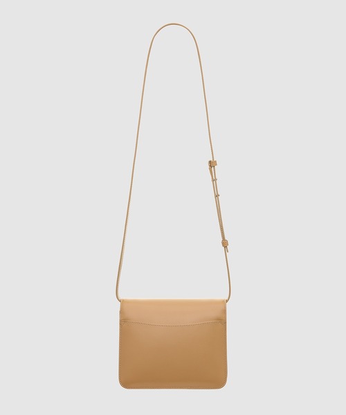 Chloe(クロエ)の「KATTIE /クロスボディバッグ SMALL(クラッチバッグ・レディース・ベージュ・FREE)」の2枚目の写真