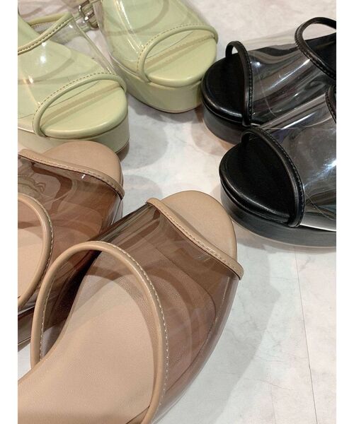 dazzlin（ダズリン）の「パイピングクリアサンダル（サンダル・レディース・オフホワイト/ブラック/グリーン/ブラウン・SMALL/MEDIUM/LARGE）」の9枚目の写真