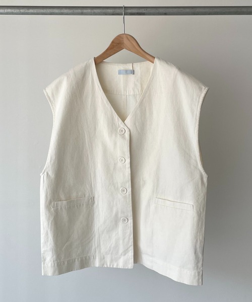 CANAL JEAN（キャナルジーン）の「RCW BLUE LABEL(ブルーレーベル) コットンリネンオーバーベスト（その他アウター・レディース・ネイビー/オフホワイト・38）」の11枚目の写真