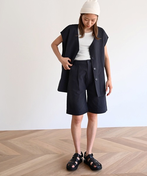 CANAL JEAN（キャナルジーン）の「RCW BLUE LABEL(ブルーレーベル) コットンリネンオーバーベスト（その他アウター・レディース・ネイビー/オフホワイト・38）」の8枚目の写真