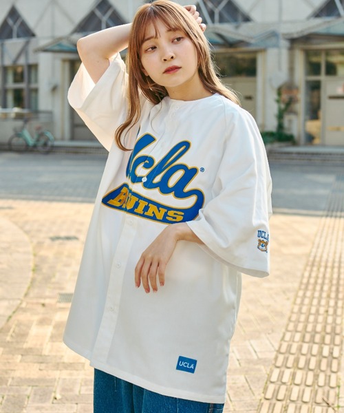 UCLA(ユーシーエルエー)の「WEB限定/UCLAベースボールシャツ(シャツ/ブラウス・メンズ・ホワイト/グリーン/ネイビー・FREE)」の16枚目の写真