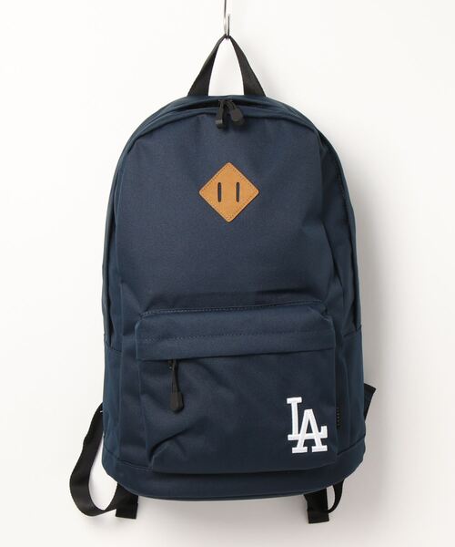 JEANS MATE（ジーンズメイト）の「MLB　立体刺繍チームロゴ入りデイパック　バックパック（バックパック/リュック・メンズ・ネイビー/ブラック/ブラウン・FREE）」の3枚目の写真