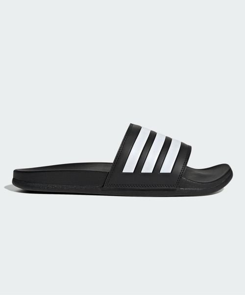 adidas（アディダス）の「アディレッタ コンフォート サンダル / Adilette Comfort Slides / シャワーサンダル / アディダス adidas（サンダル・メンズ・ブラック×ホワイト/ブラック×ブラック/ネイビー×ホワイト/ホワイト・23.5cm/24.5cm/25.5cm/26.5cm/27.5cm/28.5cm/22.5cm）」の8枚目の写真