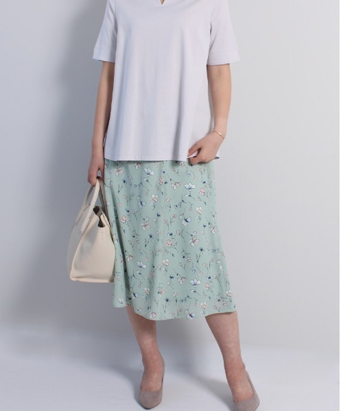 fleur by mint breeze（フルールバイミントブリーズ）の「【M～5L 大きいサイズ】ジョーゼット 花柄 スカート（スカート・レディース・グリーン/ネイビー・L/5L/4L/M/LL/3L）」の19枚目の写真