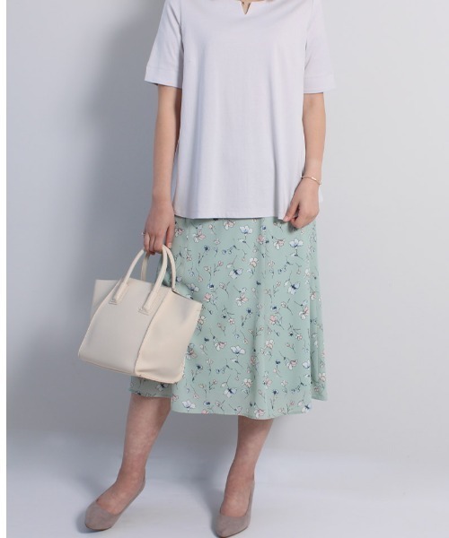 fleur by mint breeze（フルールバイミントブリーズ）の「【M～5L 大きいサイズ】ジョーゼット 花柄 スカート（スカート・レディース・グリーン/ネイビー・L/5L/4L/M/LL/3L）」の7枚目の写真