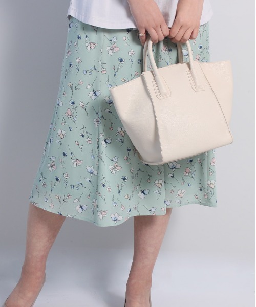 fleur by mint breeze（フルールバイミントブリーズ）の「【M～5L 大きいサイズ】ジョーゼット 花柄 スカート（スカート・レディース・グリーン/ネイビー・L/5L/4L/M/LL/3L）」の15枚目の写真