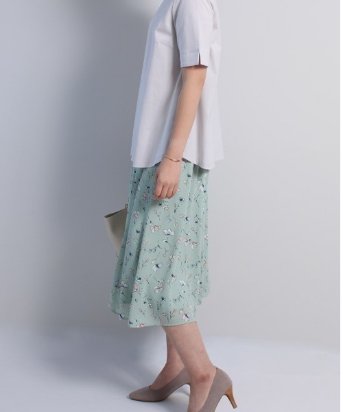 fleur by mint breeze（フルールバイミントブリーズ）の「【M～5L 大きいサイズ】ジョーゼット 花柄 スカート（スカート・レディース・グリーン/ネイビー・L/5L/4L/M/LL/3L）」の5枚目の写真