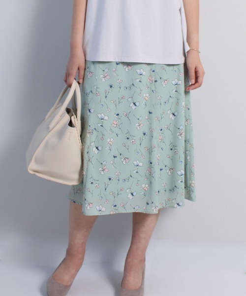 fleur by mint breeze（フルールバイミントブリーズ）の「【M～5L 大きいサイズ】ジョーゼット 花柄 スカート（スカート・レディース・グリーン/ネイビー・L/5L/4L/M/LL/3L）」の10枚目の写真