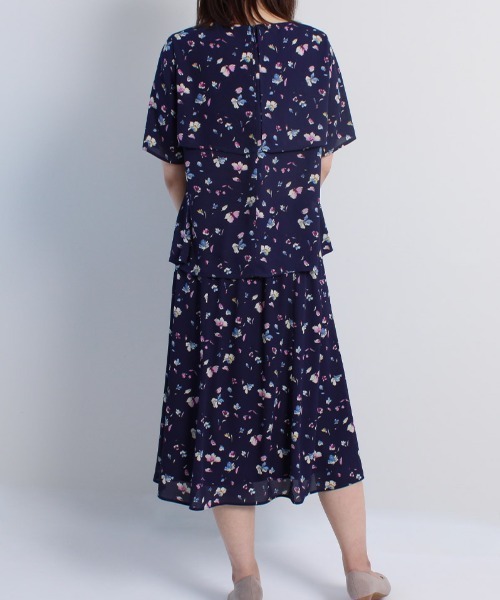 fleur by mint breeze（フルールバイミントブリーズ）の「【M～5L 大きいサイズ】ジョーゼット 花柄 スカート（スカート・レディース・グリーン/ネイビー・L/5L/4L/M/LL/3L）」の3枚目の写真