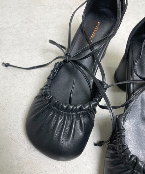 StyleSea(スタイルシー)の「マルチWAYチャンキーヒールレースアップシューズ(パンプス・レディース・ホワイト/ブラック・22.5cm/23cm/23.5cm/24cm/24.5cm/25cm)」の6枚目の写真