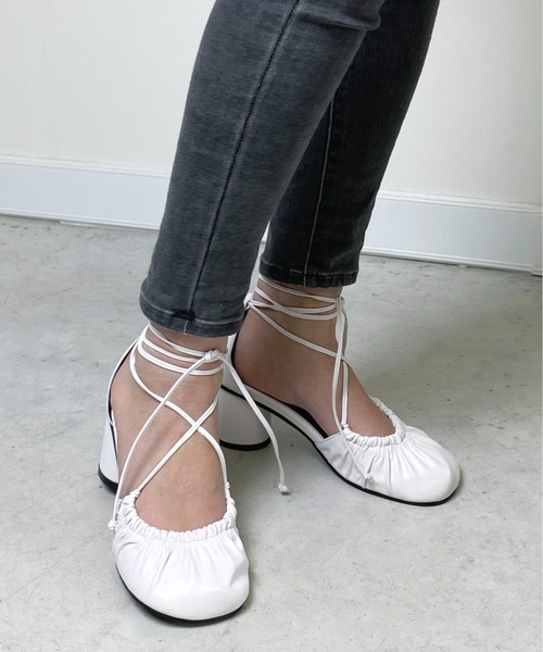 StyleSea(スタイルシー)の「マルチWAYチャンキーヒールレースアップシューズ(パンプス・レディース・ホワイト/ブラック・22.5cm/23cm/23.5cm/24cm/24.5cm/25cm)」の7枚目の写真