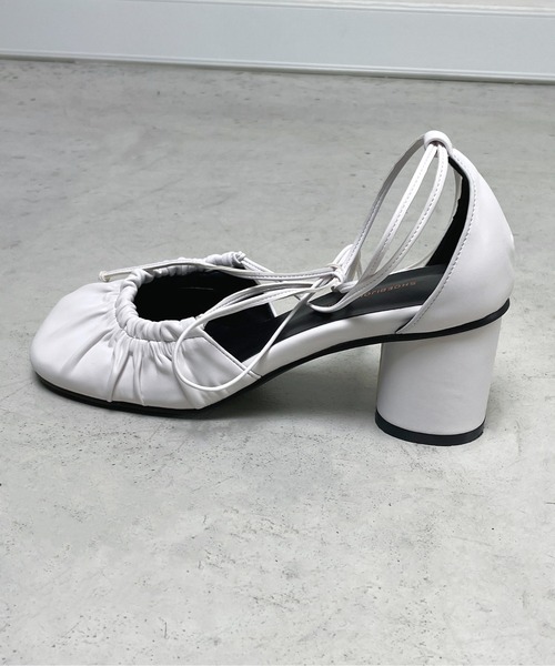 StyleSea(スタイルシー)の「マルチWAYチャンキーヒールレースアップシューズ(パンプス・レディース・ホワイト/ブラック・22.5cm/23cm/23.5cm/24cm/24.5cm/25cm)」の12枚目の写真