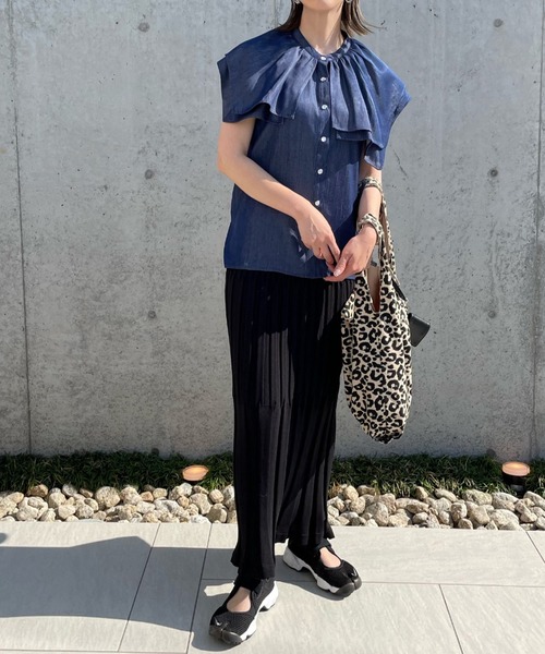 select MOCA by misato（セレクトモカバイミサト）の「スクエアビッグカラーブラウス（シャツ/ブラウス・レディース・ブラック/オフホワイト/インディゴブルー・FREE）」の14枚目の写真