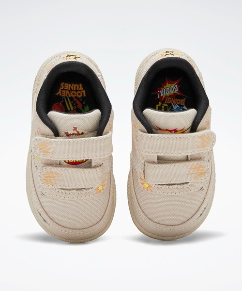 Reebok(リーボック)の「ルーニーテューンクラブシー 85 / Looney Tunes Club C 85(スニーカー・キッズ・ベージュ系その他・18.0cm/21.0cm/20.0cm/19.0cm/22.0cm/17.0cm)」の5枚目の写真