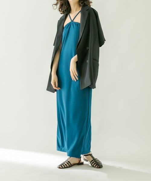 mystic（ミスティック）の「Vキャミワンピース（ワンピース・レディース・オフホワイト/ブラック/ブルー・1/2）」の3枚目の写真