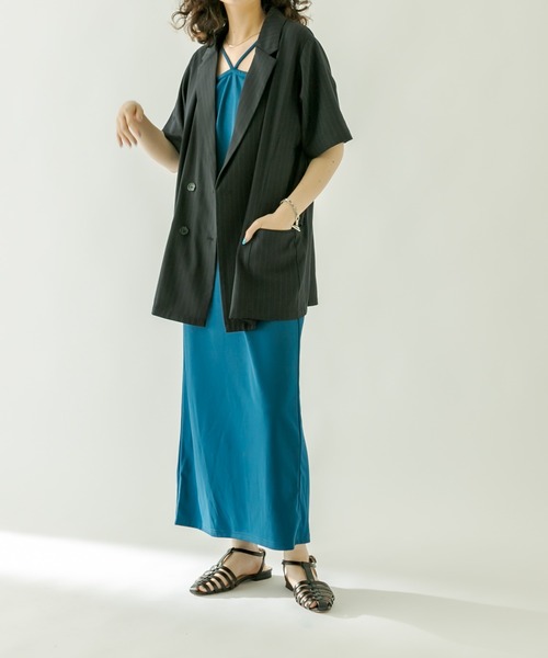 mystic（ミスティック）の「Vキャミワンピース（ワンピース・レディース・オフホワイト/ブラック/ブルー・1/2）」の8枚目の写真